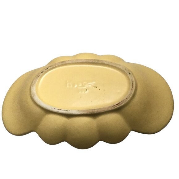 Haeger 117 Butter Yellow Scalloped Oblong Serving Dish 10.75" Candy Nut MCM Vtg - Picture 3 of 3